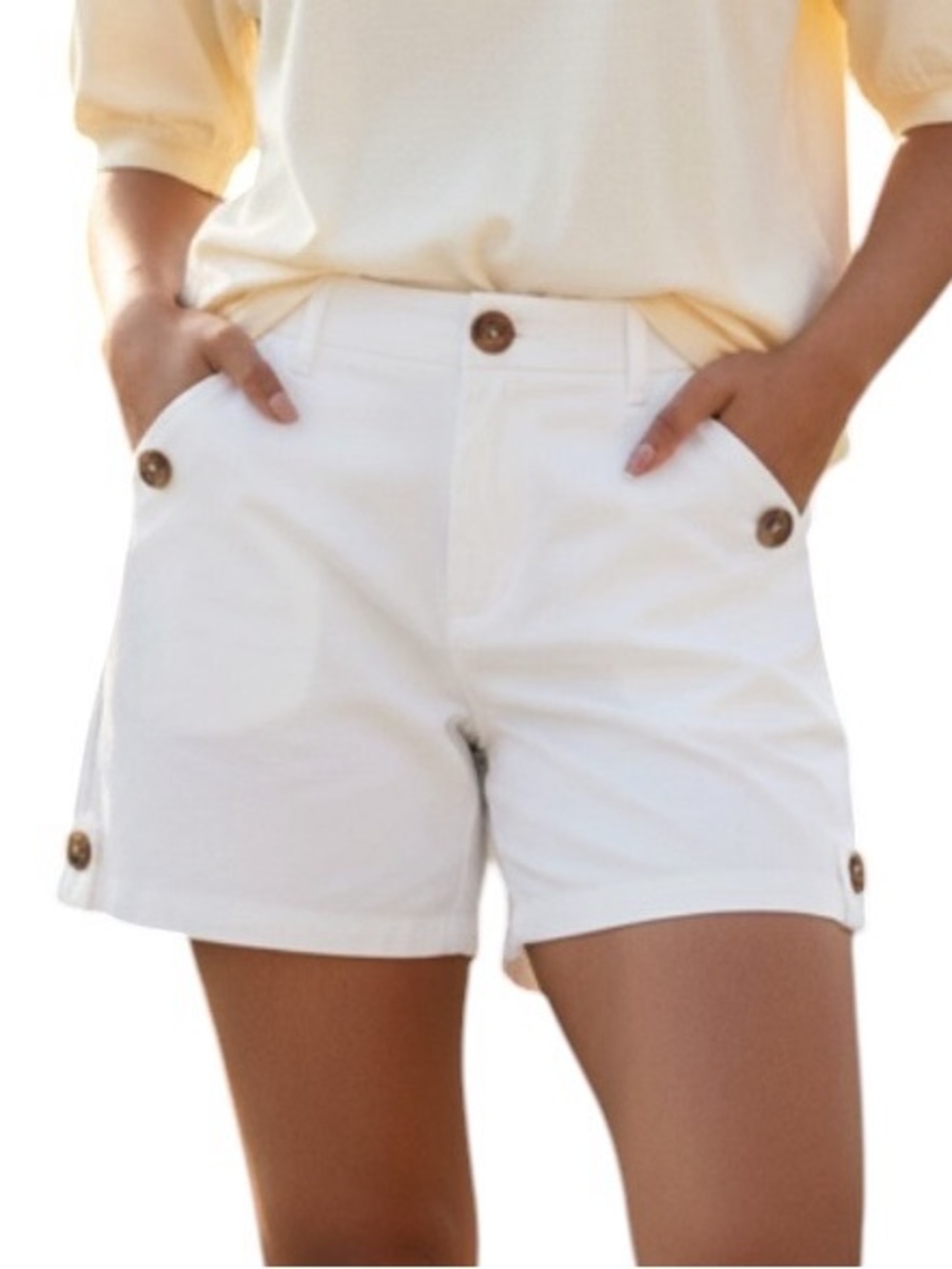 Noracora Shorts